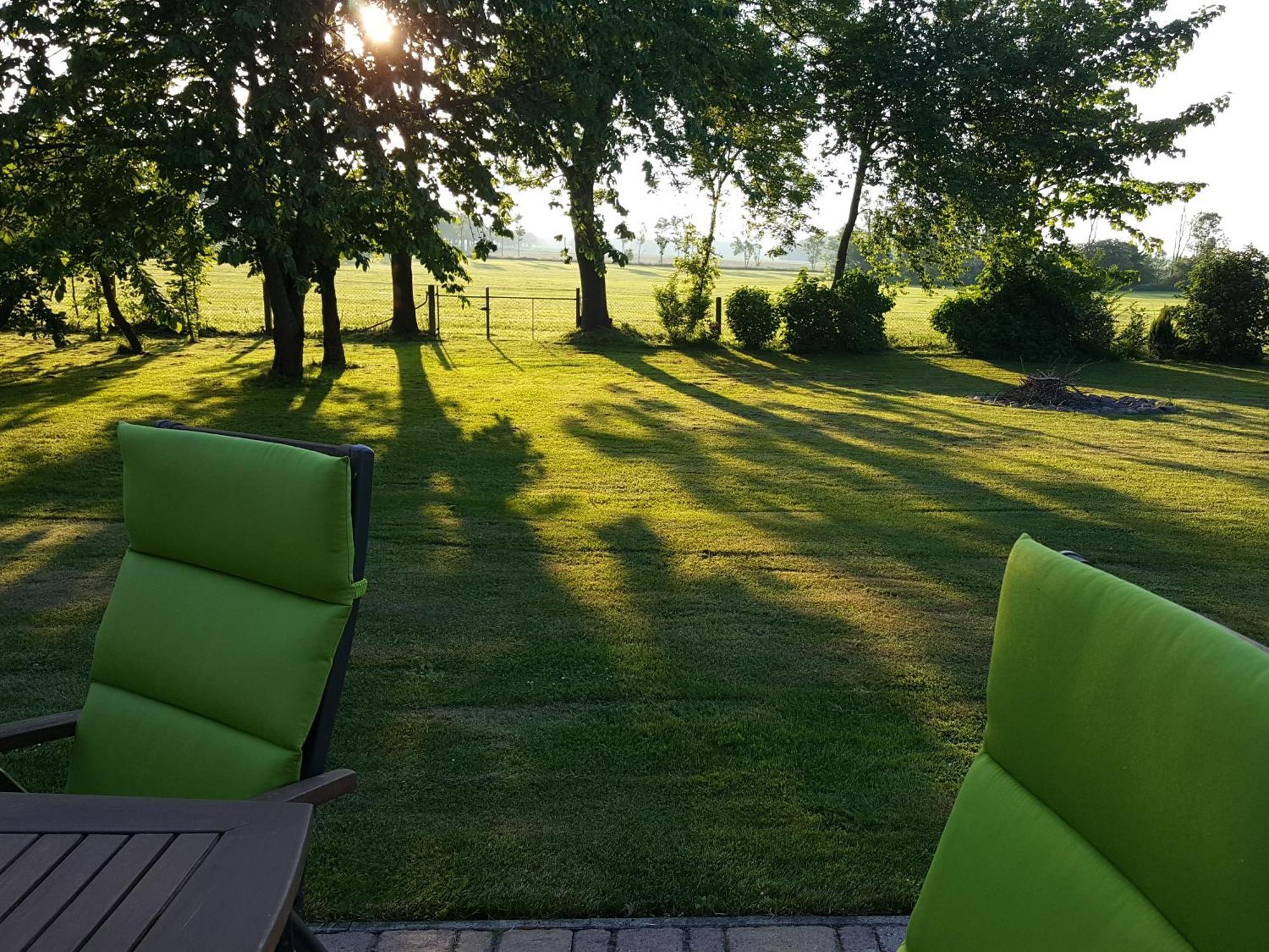 Urlaub Auf Der Insel Ruegen Apartment Bergen Auf Rugen Bilik gambar